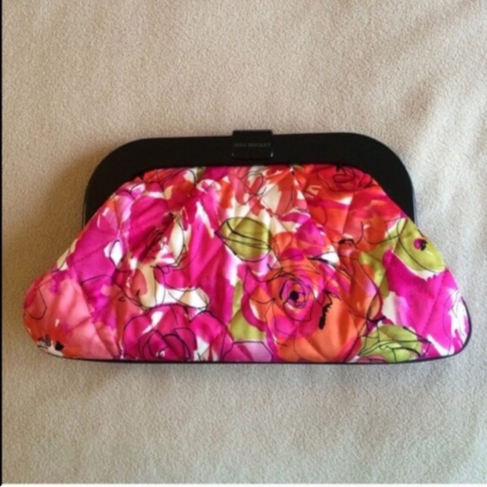 LIMITED EDITION Vera Bradley clutch - Picture 1 of 2
